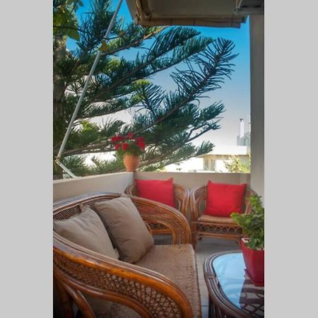 Апартаменты Jenny'S Flat Near The Sea Galatas  Экстерьер фото
