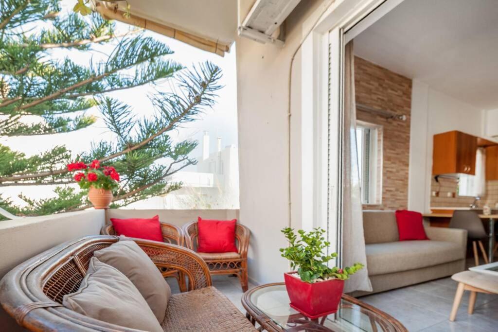 Апартаменты Jenny'S Flat Near The Sea Galatas  Экстерьер фото